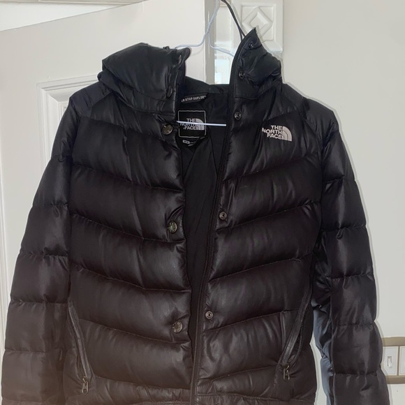North Face Women’s 550 Jacket - Picture 1 of 5